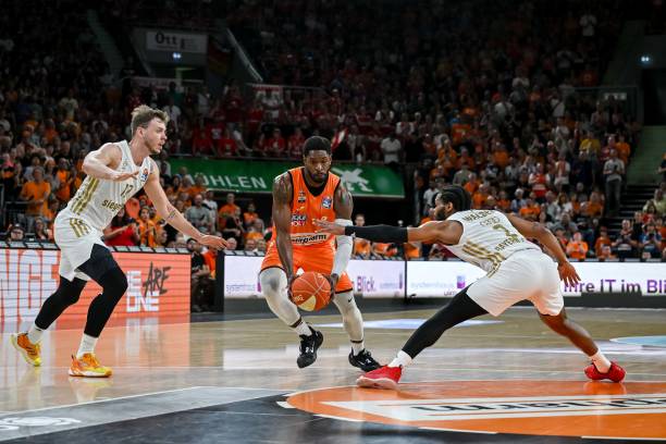 递给年轻的 递给年轻的